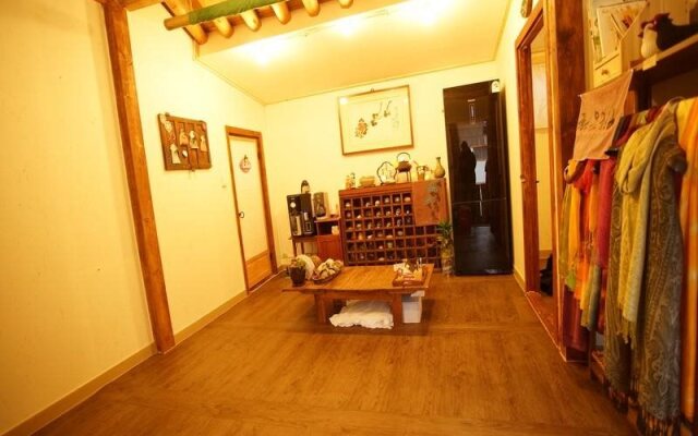 Janedang Hanok Guest House