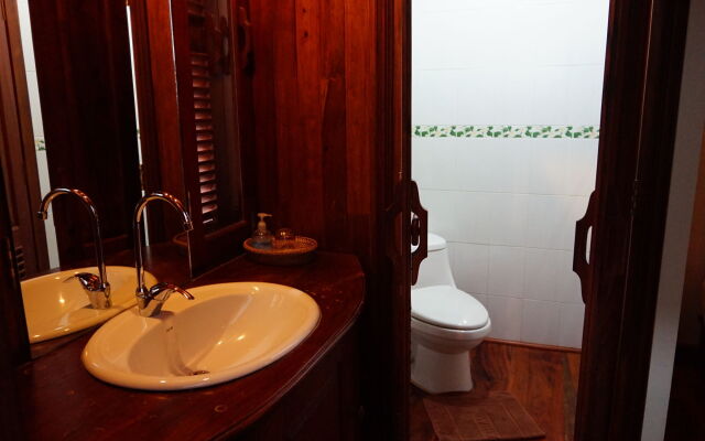 Oudomsouk Guest House