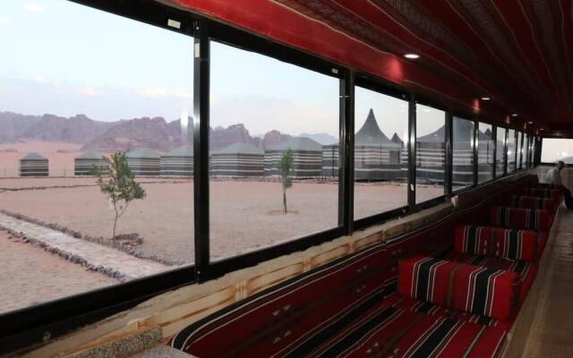 Wadi rum boutique camp & jeep tour