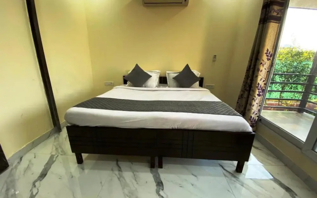 GoBravo 72 - 3BHK Farm with Pool & Garden Sec150 Noida