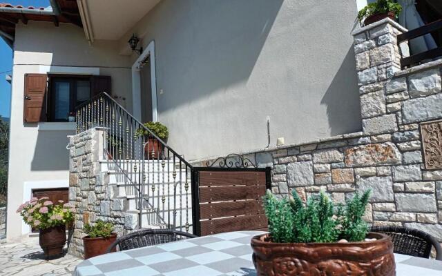 ZENIA Pelion garden house