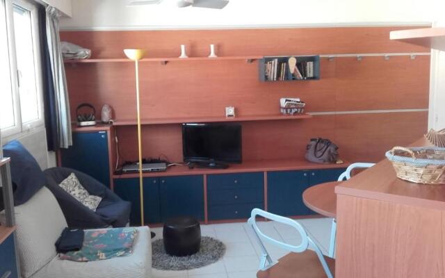 22 Place Saint-Roch