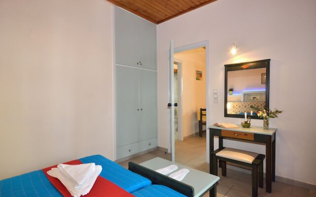 Mythos- Platanias- Hotel -Apts
