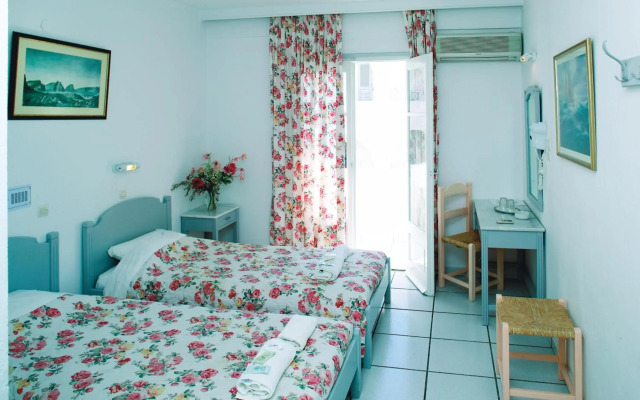 King Thiras Hotel