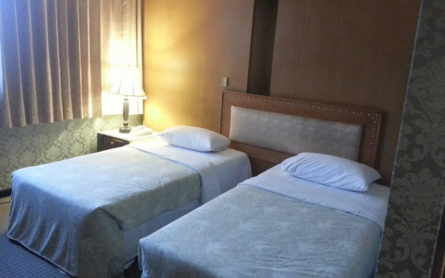 Red Hotel