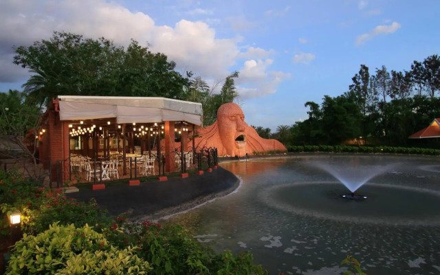 Silent Shores Resort & Spa