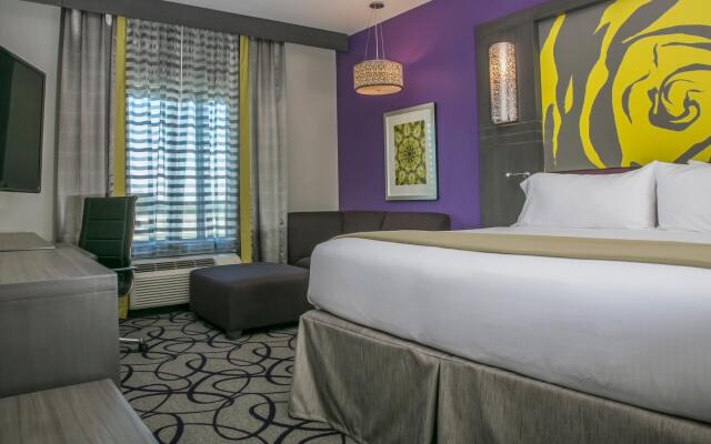 Holiday Inn Express & Suites Garland E - Lake Hubbard I30, an IHG Hotel