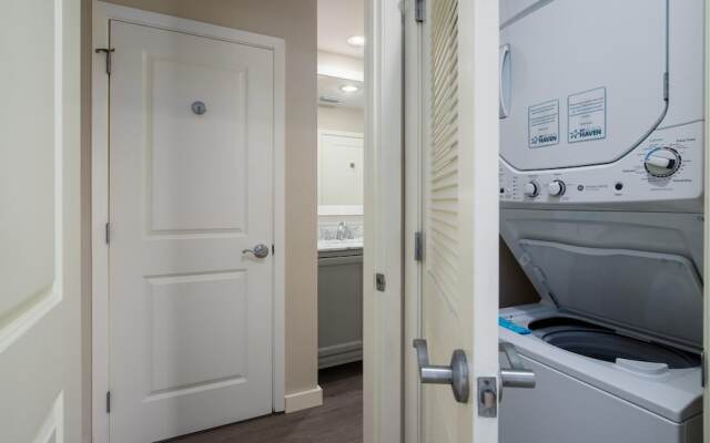 Luau I 6501/6503 - flr5 - 2BR 2BA - (6)