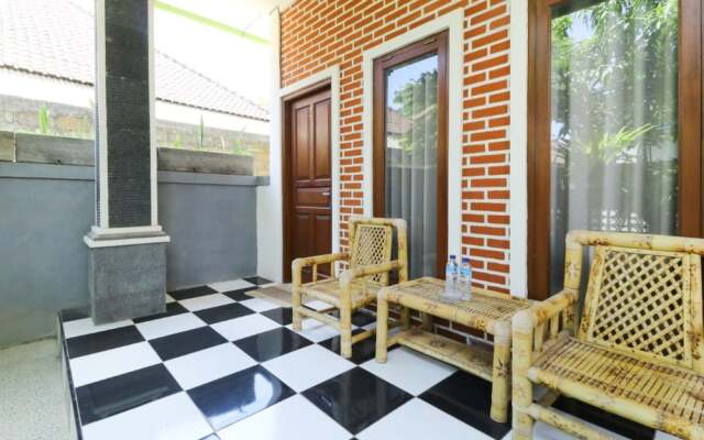 Pucuk Merah 51 Guesthouse Canggu