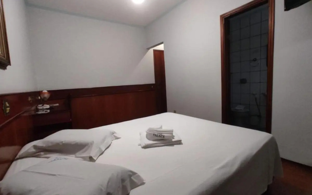 Js Palace Hotel