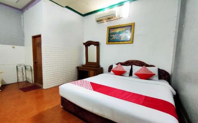 OYO 2994 Hotel Wedika