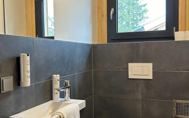 Chalet With Sauna on Balcony