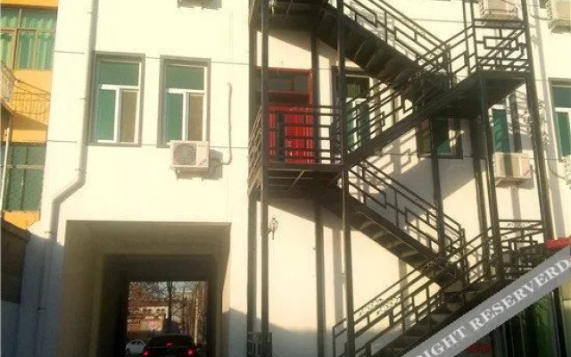 Luxian Lanting Express Hotel