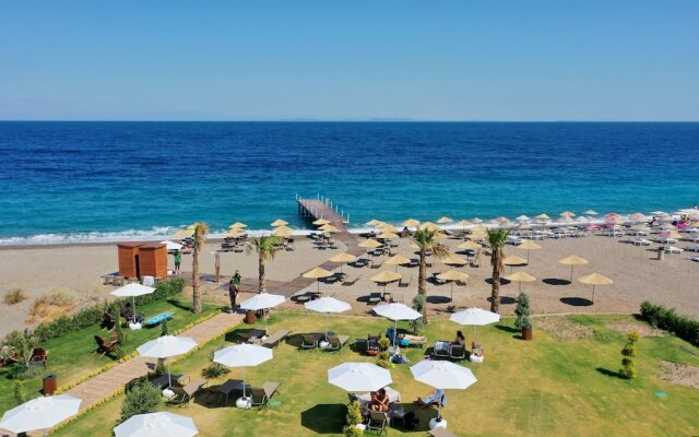 Assos Troy Beach Hotel