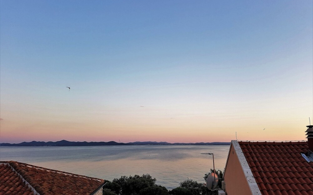 Cozy Apartment in Petrcane With Barbecue