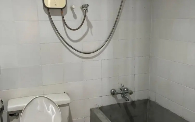 Peace Pool BNB Family and Female only