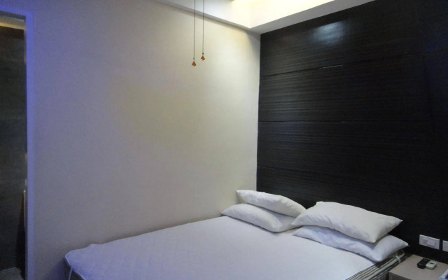 RedDoorz @ Grand Apartelle Hernan Cortes Cebu