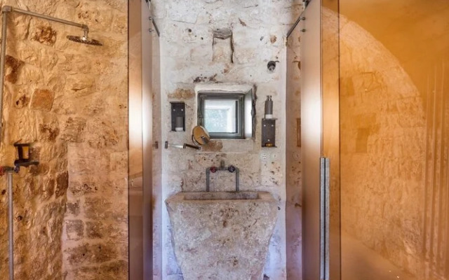 Trullo Cristallo con Piscina by Wonderful Italy