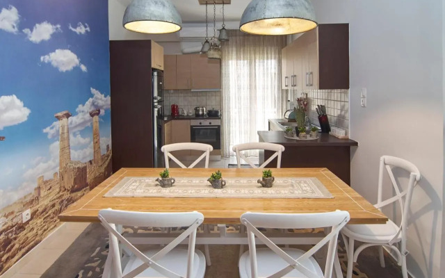 JUST ATHENS apt 130sqm one step from metro