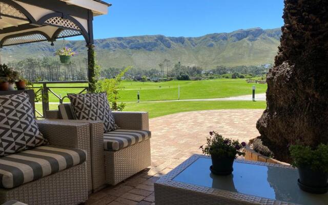 19th Hole Guest Lodge