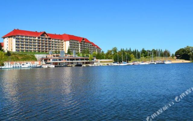 Hotel Gołębiewski Mikołajki