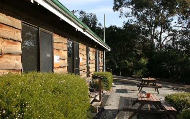 Seaview Holiday Park and  Hostel