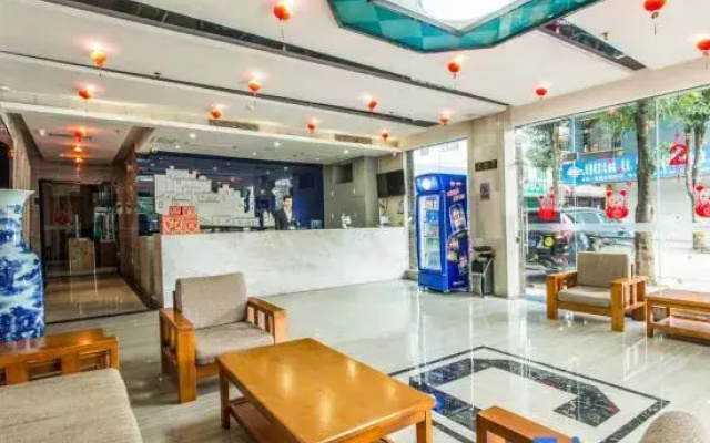 Yeste Hotel (Nanning Shizitang Metro Station Branch)