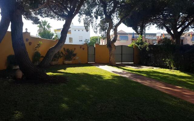 Chalet la barrosa a 800 mts playa