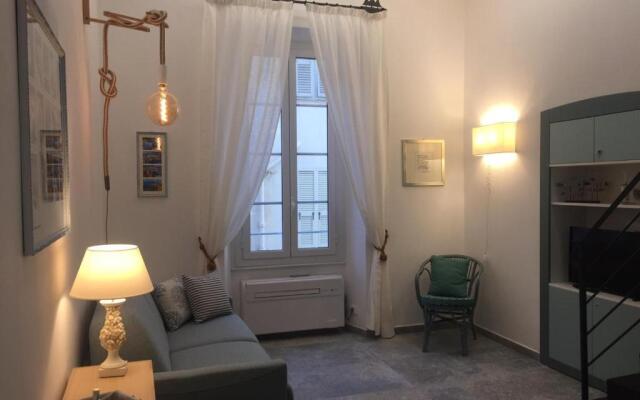 Studio Menton, 1 pièce, 2 personnes - FR-1-196-300