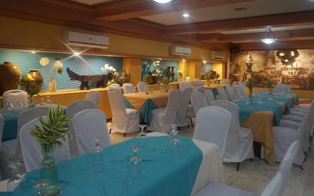 Grand City Hotel