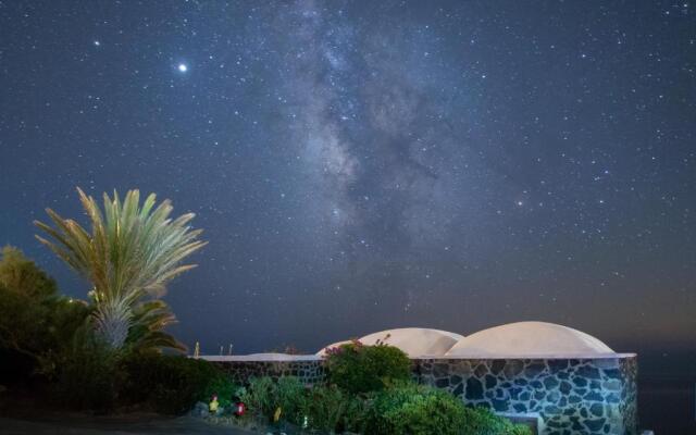 Dammuso sulla scogliera