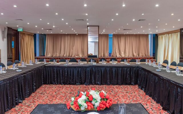 Global Towers Hotel & Suites