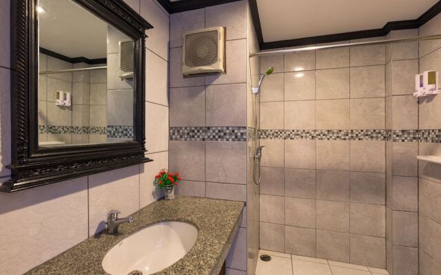 SOHO Rooms Patong