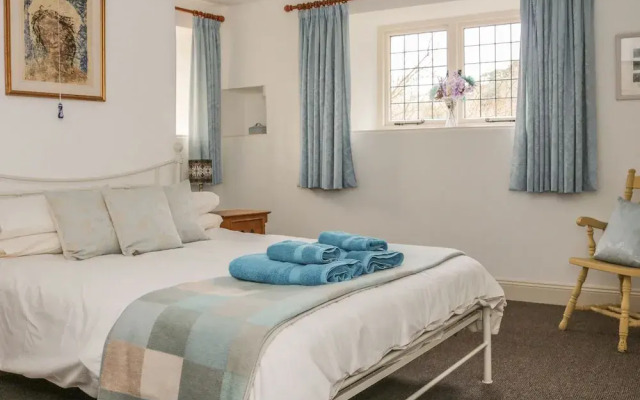 Alice Cottage