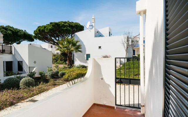 Akivillas Vale do Lobo Sky