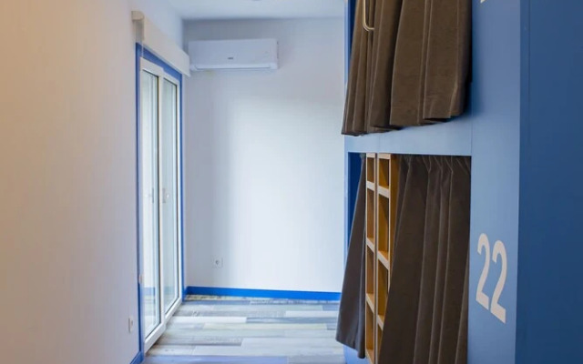 Albergue Playa Sabarís - Hostel