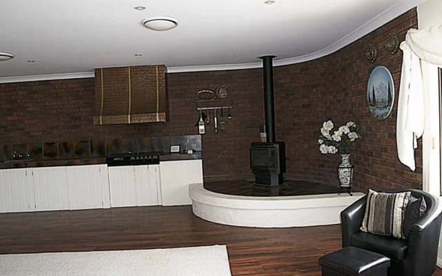 Cole House Apartments