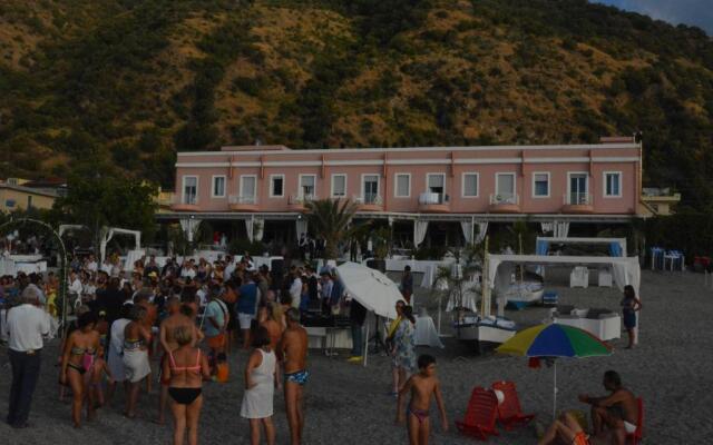 Hotel Ristorante La Scogliera