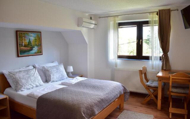 Rada Guest House