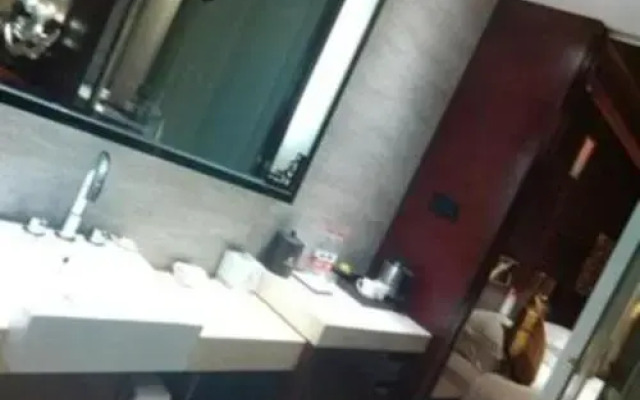 Wuhan Gaotie Kairui International Hotel