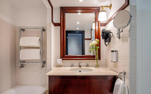 Hotel Barsey by Warwick