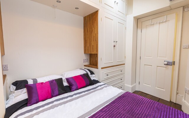 Altido Homely 2-Bed Flat W/ Private Courtyard In Bloomsbury