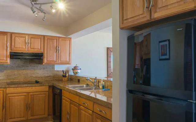 Puu Poa 309 by RedAwning