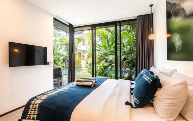 New 5BR Villa Canggu 200m to Beach