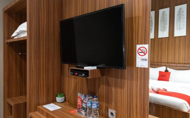 De Natio Guest House Jalan Gaharu by RedDoorz