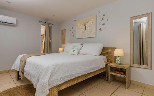 Amazing 3BR Villa w Large Private Pool Gameroom