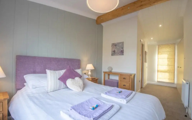 Luxury Family Beechwood Lodge With hot tub