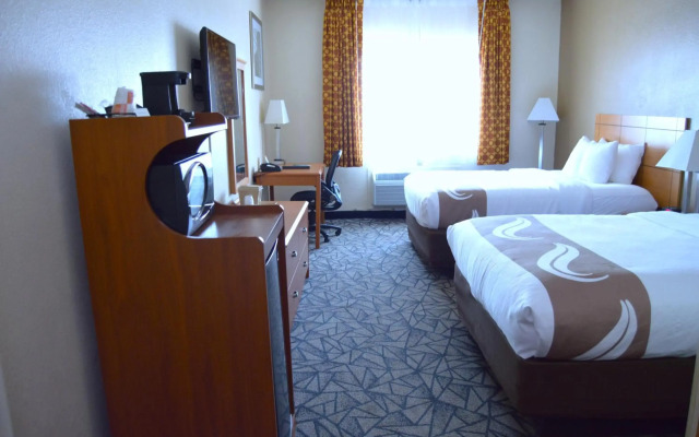 Quality Inn Coralville - Iowa River Landing