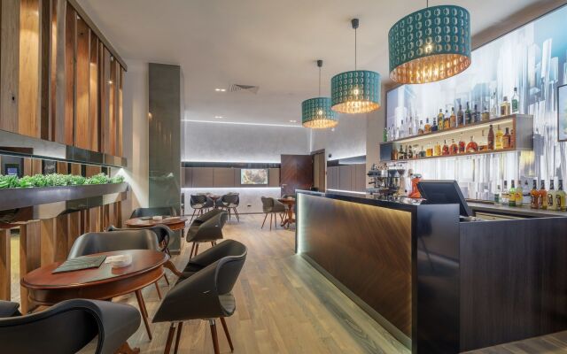 Sky Blue Hotel & Spa