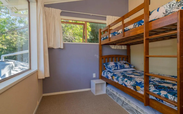 Cooks Beach Cutie - Cooks Beach Holiday Home